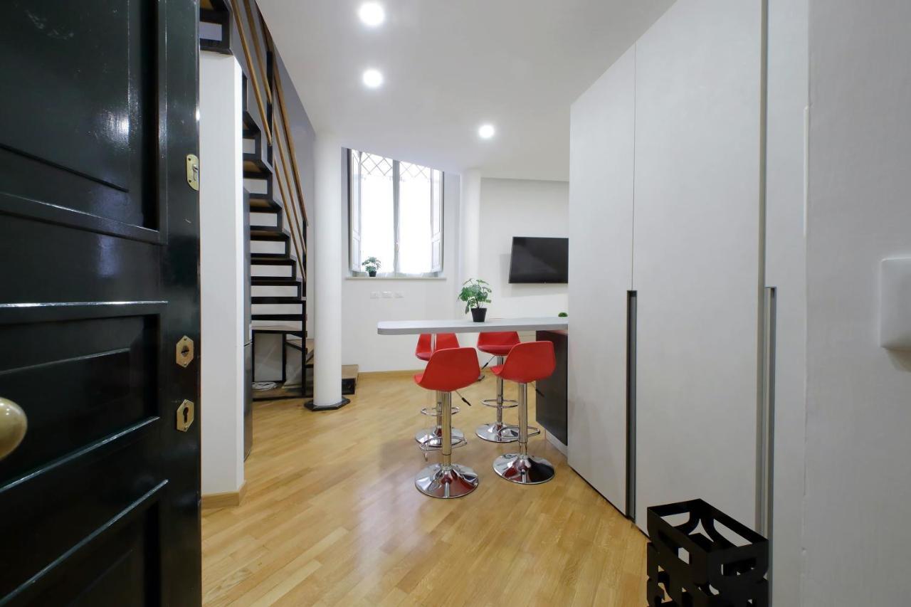 Trevi Suite Apartment - Barberini โรม ภายนอก รูปภาพ