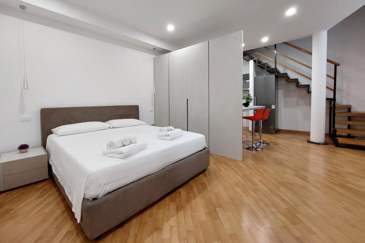 Trevi Suite Apartment - Barberini โรม ภายนอก รูปภาพ