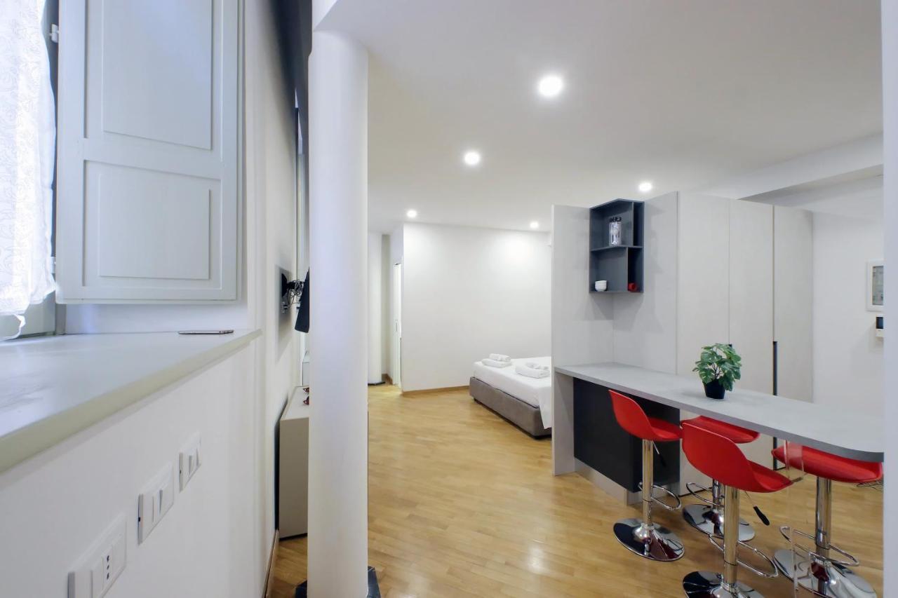 Trevi Suite Apartment - Barberini โรม ภายนอก รูปภาพ