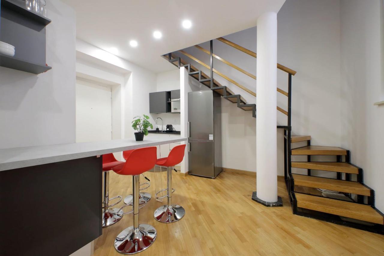 Trevi Suite Apartment - Barberini โรม ภายนอก รูปภาพ