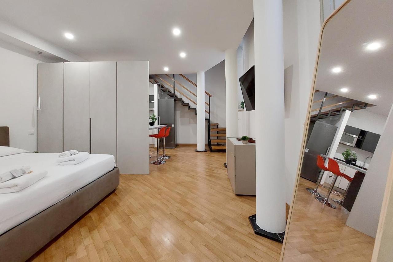 Trevi Suite Apartment - Barberini โรม ภายนอก รูปภาพ