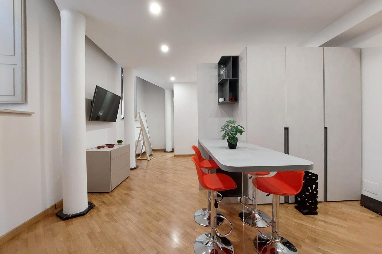 Trevi Suite Apartment - Barberini โรม ภายนอก รูปภาพ