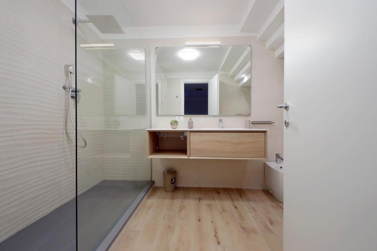 Trevi Suite Apartment - Barberini โรม ภายนอก รูปภาพ