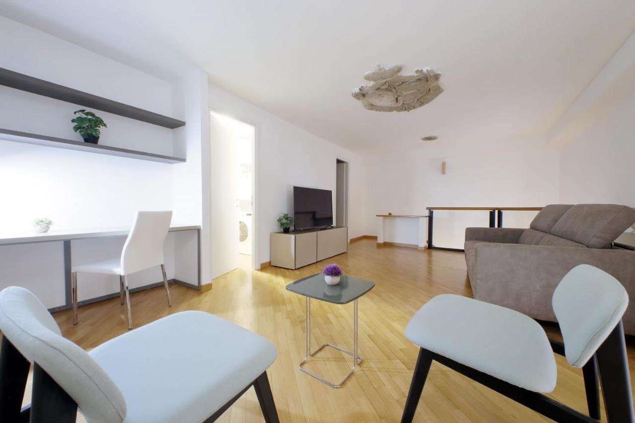Trevi Suite Apartment - Barberini โรม ภายนอก รูปภาพ